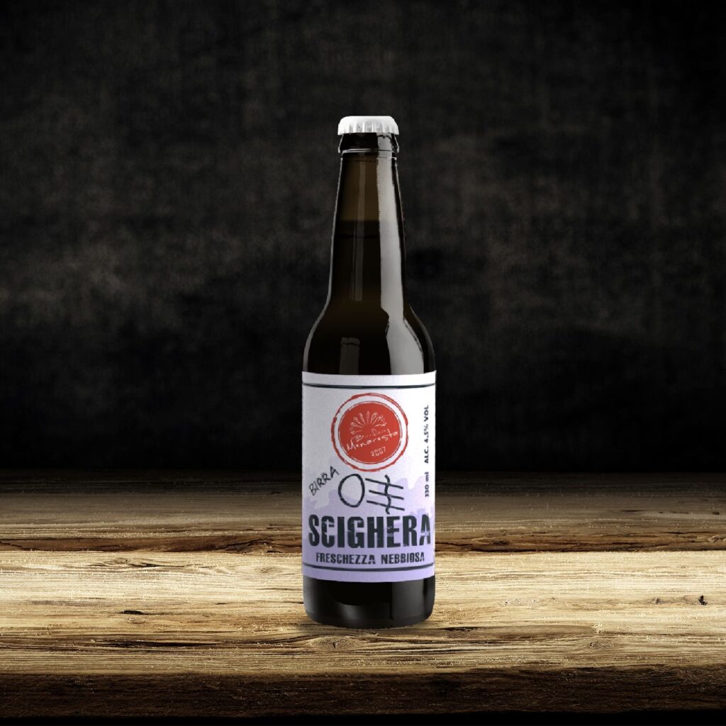 Stile: blanche con lievito weiss, segale, zenzero, pepe rosa e scorze di limone
Colore: chiara
Grado Alcolico: 4,5%
Formato: 33 cl.