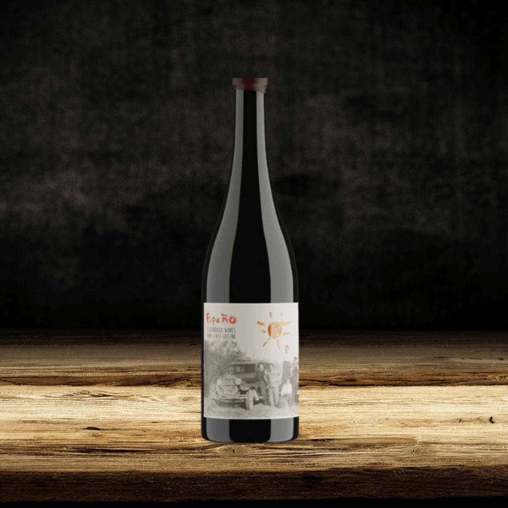 Provenienza: cile
uvaggio: pais, cinsault
Formato: 75cl.
